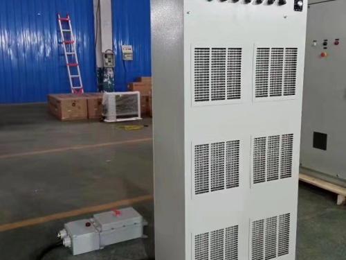 ���R�������ů��