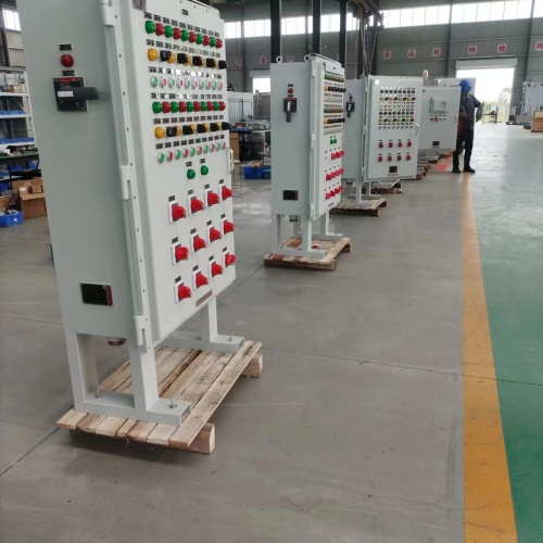 ���R������������